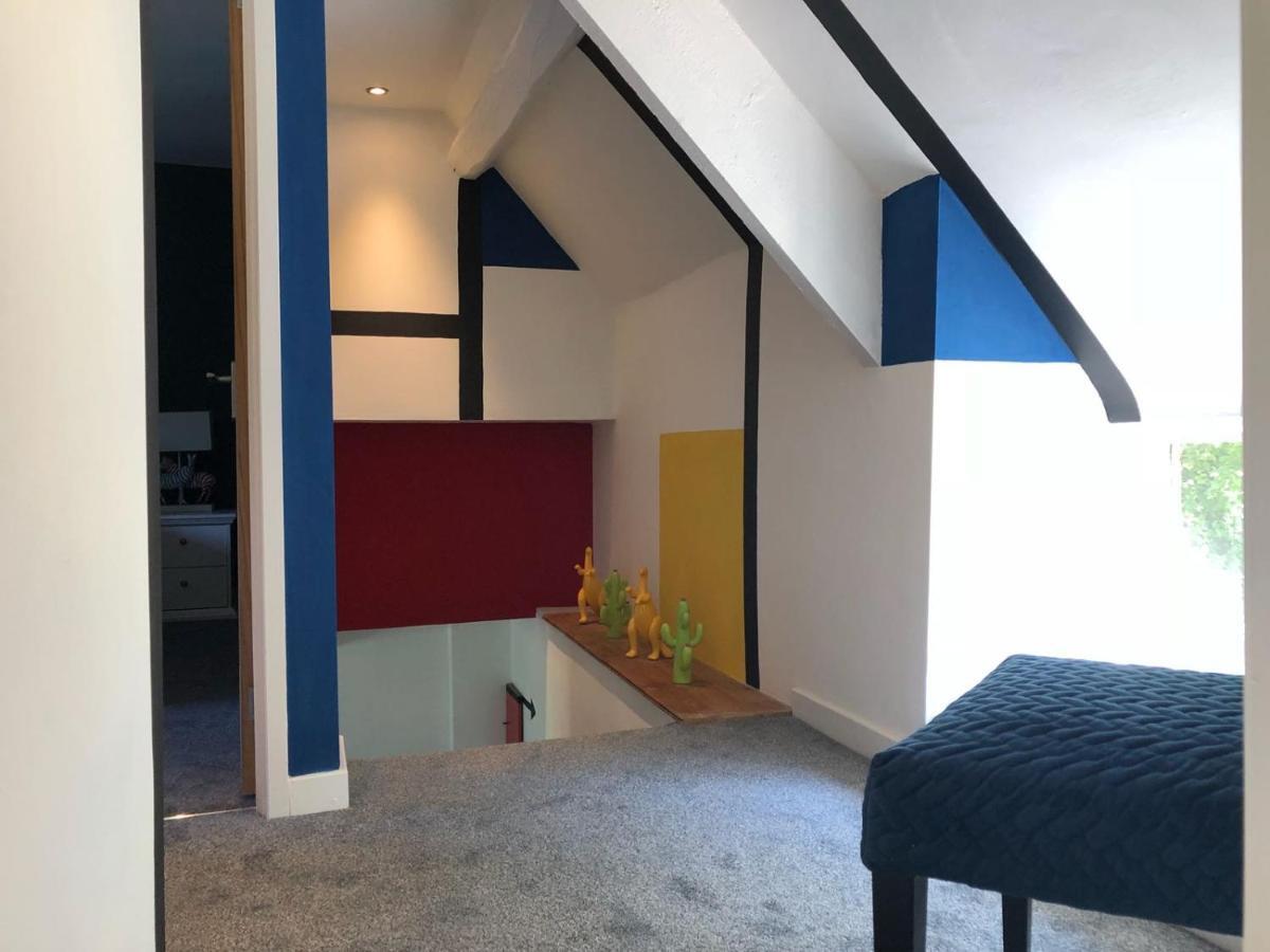 סטראוד Old Fleece Apartments מראה חיצוני תמונה